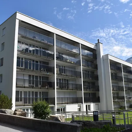 Sursilvana 9 Apartment